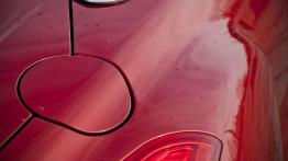 Peugeot RCZ 1.6 THP 200KM - randka z przechodniami