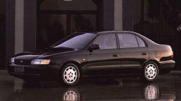 Toyota Carina E - takich aut już się nie produkuje