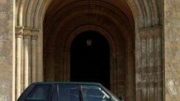 Cztery dziesięciolecia luksusowej terenówki - Land Rover Range Rover