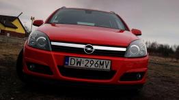 Opel Astra H - ubrana w codzienność