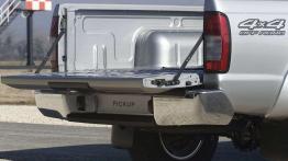 Nissan NP300 - wół roboczy