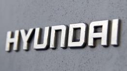 Hyundai Genesis 3.8 HTRAC vs. Lancia Thema 3.6 AWD - nie tylko Niemcy