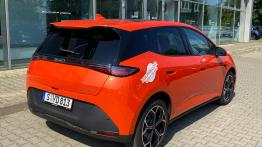 Test: BYD Dolphin G DM-i to miejski rodzynek. Ile pali hybryda plug-in z rozładowaną baterią?