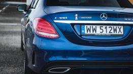 Mercedes-Benz Klasa C 300h - galeria redakcyjna - widok z tyłu