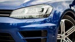 Volkswagen Golf VII R 5d 2.0 TSI - galeria redakcyjna - lewy przedni reflektor - wyłączony