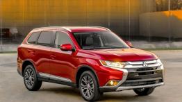 Mitsubishi Outlander III Facelifting (2016) - wersja amerykańska - widok z przodu