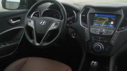 Hyundai Grand Santa Fe 2.2 CRDi 197 KM (2015) - galeria redakcyjna - kokpit