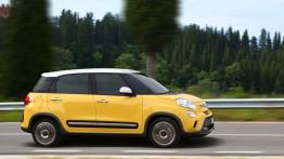 Fiat 500L Trekking - prawy bok