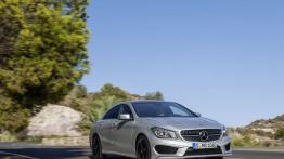 Mercedes CLA 250 Edition 1 (C117) 2012 - widok z przodu
