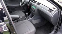Skoda Rapid II - galeria redakcyjna - widok ogólny wnętrza z przodu