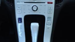 Chevrolet Volt - galeria redakcyjna - konsola środkowa