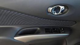Nissan Note II 1.5 dCi (2013) - drzwi kierowcy od wewnątrz