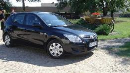 Hyundai i30 - galeria redakcyjna - prawy bok