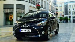 Toyota Yaris III Facelifting (2014) - widok z przodu