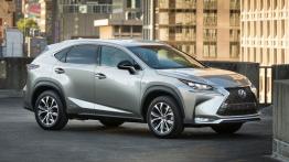 Lexus NX 300h F-Sport (2015) w Seattle - widok z przodu