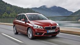 BMW 218d Active Tourer (2014) - widok z przodu