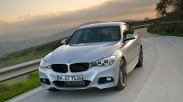 BMW 335i Gran Turismo M Sport Package (2014) - widok z przodu