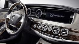 Mercedes S 600 W222 (2015) - kokpit