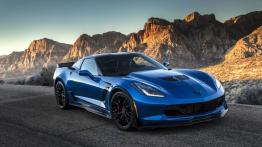 Chevrolet Corvette C7 Z06 Coupe (2015) - widok z przodu