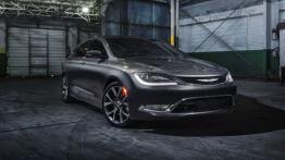 Chrysler 200C (2015) - widok z przodu