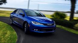 Chrysler 200S (2015) - widok z przodu