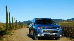 Mitsubishi Outlander III PHEV - galeria redakcyjna - widok z przodu