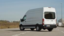 Ford Transit 2014 - galeria redakcyjna - widok z tyłu