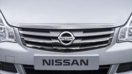 Nissan Almera 2013 - grill