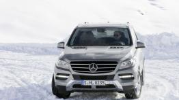 Mercedes ML 350 (W166) 4MATIC - widok z przodu