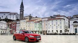 Mercedes A 180 (W176) 2012 - prawy bok