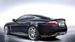 Jaguar XKR-S - widok z tyłu