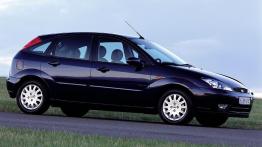 Ford Focus 2001 - prawy bok