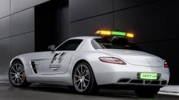 Mercedes SLS AMG Safety Car - widok z tyłu
