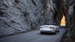 Aston Martin DB9 Volante - widok z tyłu