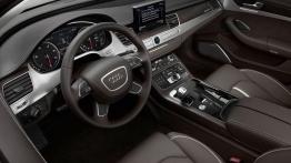 Audi A8 2010 - pełny panel przedni