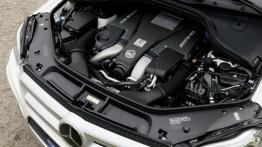 Mercedes GL 63 AMG - silnik