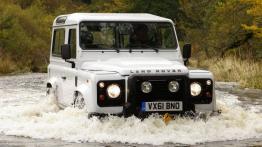 Land Rover Defender 2012 - widok z przodu