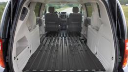 Dodge Grand Caravan 2010 - bagażnik