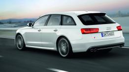 Audi S6 Avant 2012 - widok z tyłu