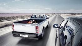 Toyota Hilux VII Single Cab Facelifting - widok z tyłu