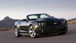 Chevrolet Camaro ZL1 Cabrio - przód - reflektory włączone