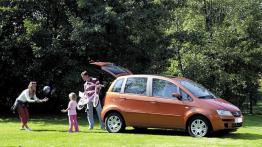 Fiat Idea - prawy bok