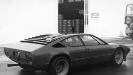 Lamborghini Uracco - prawy bok
