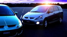 Mitsubishi Grandis 2.4 Intense automat. - widok z przodu