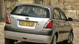 Kia Rio 2005 - prawy bok
