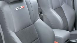 Jeep Grand Cherokee SRT8 - widok ogólny wnętrza z przodu