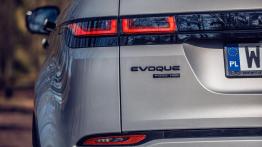 Range Rover Evoque po zmianach staje się hybrydą
