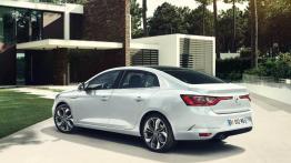 Kompaktowy sedan Renault trafi również do Polski