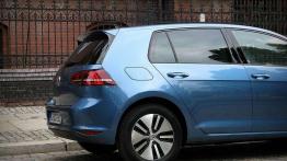 Volkswagen e-Golf - przyszłość pod napięciem