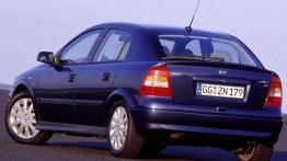 Opel Astra - praktyczny kompakt w korzystnej cenie